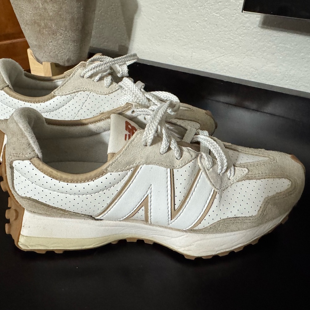 New Balance 327 White and Cream/Tan Sneakers- Size 8.5